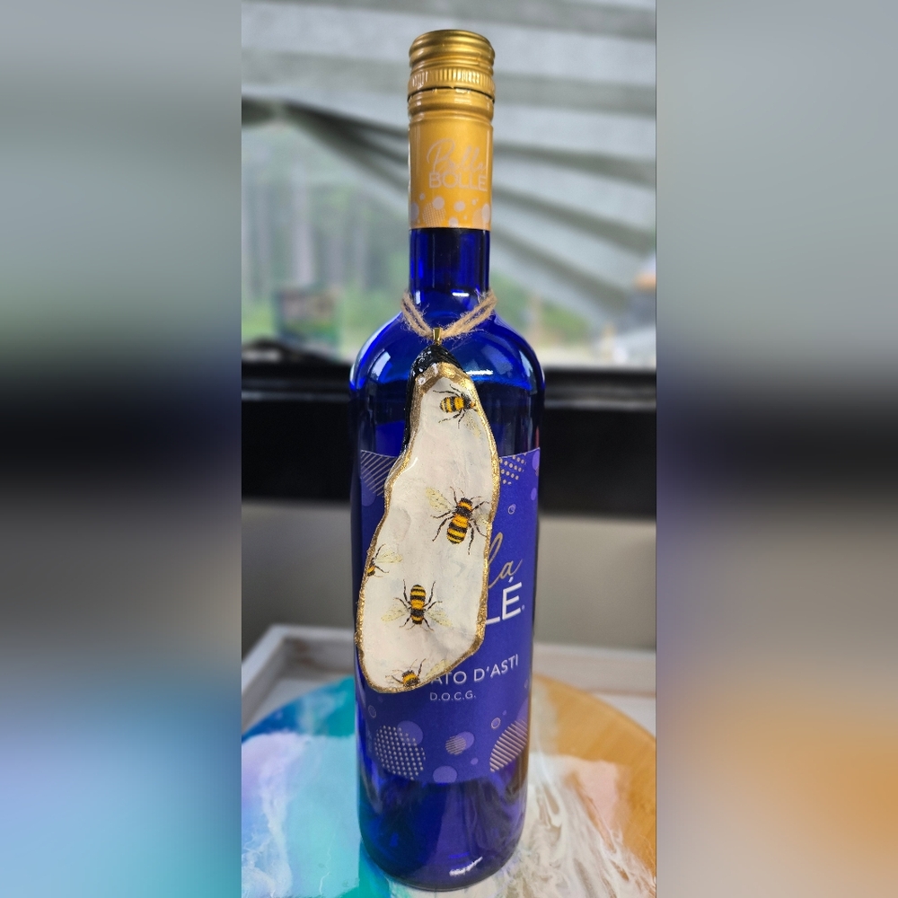 Handcrafted Oyster Shell Bee Decoupage Bottle Charm | Resin Sealed